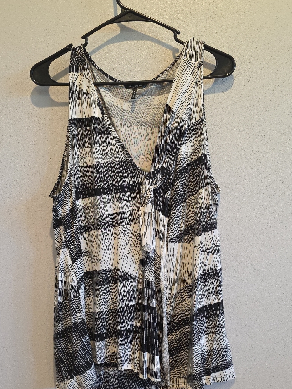 Daisy Fuentes Black and White Striped Tie-Front Tank